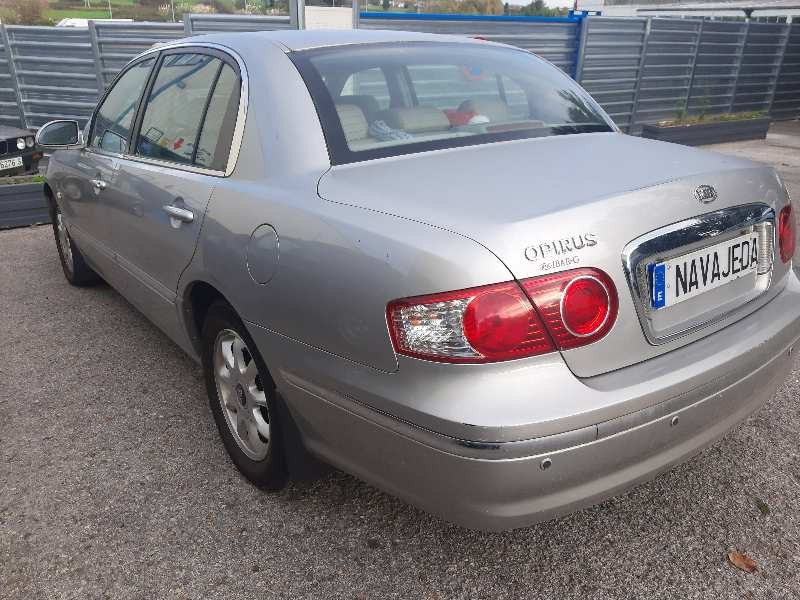 kia opirus del año 2004