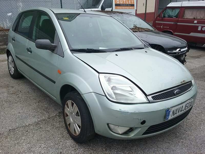 ford fiesta (cbk) del año 2004