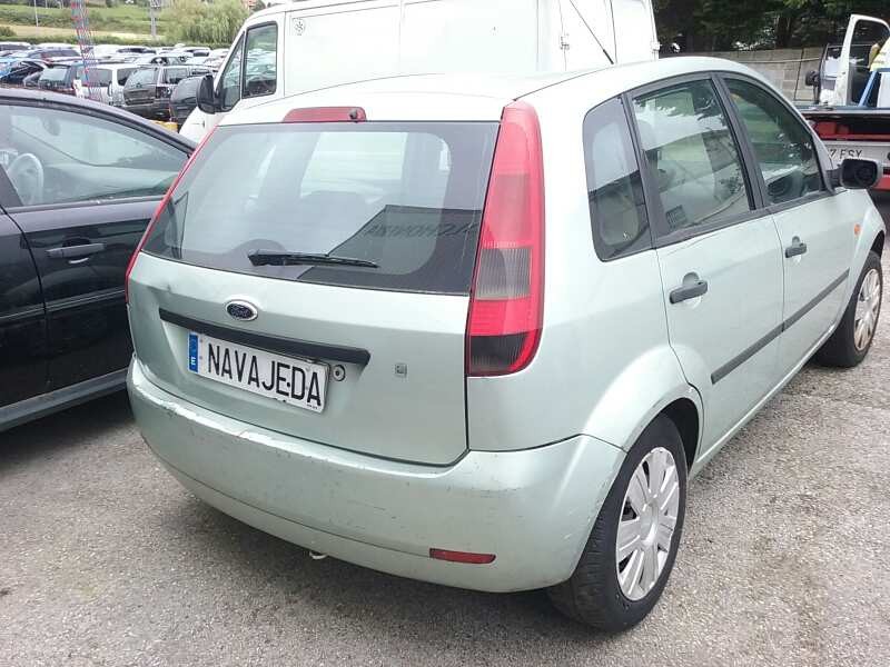 ford fiesta (cbk) del año 2004