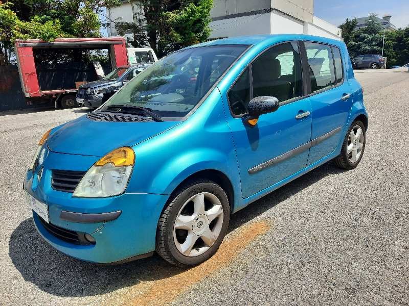 renault modus del año 2004