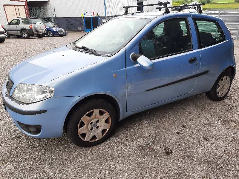 fiat punto berlina (188) del año 2005