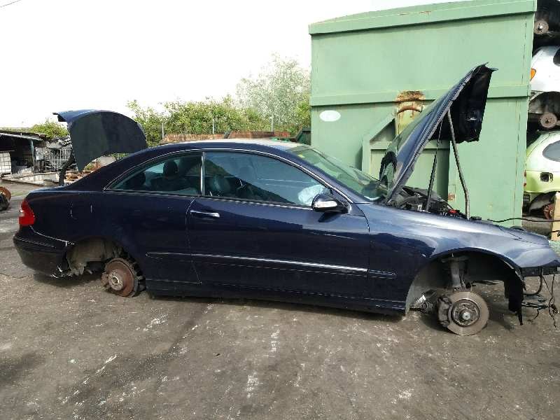 mercedes-benz clase clk (w209) coupe del año 2002