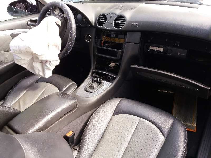 mercedes-benz clase clk (w209) coupe del año 2002