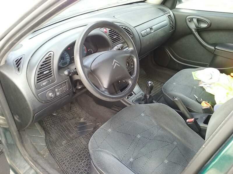 citroën xsara berlina del año 2002