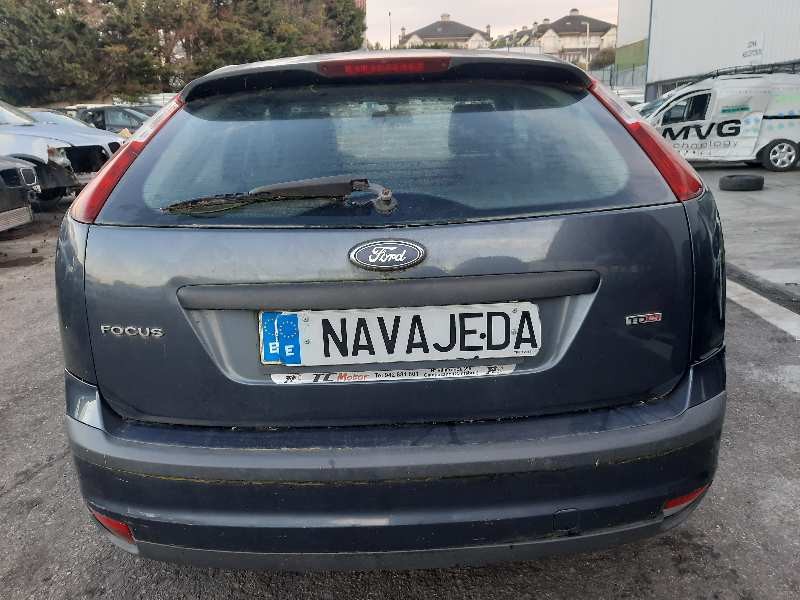 ford focus berlina (cap) del año 2005