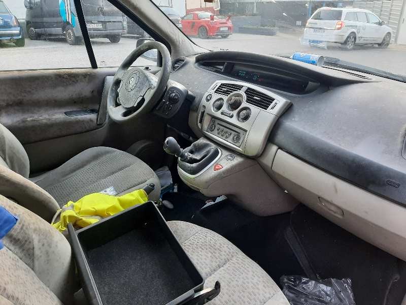 renault scenic ii del año 2006