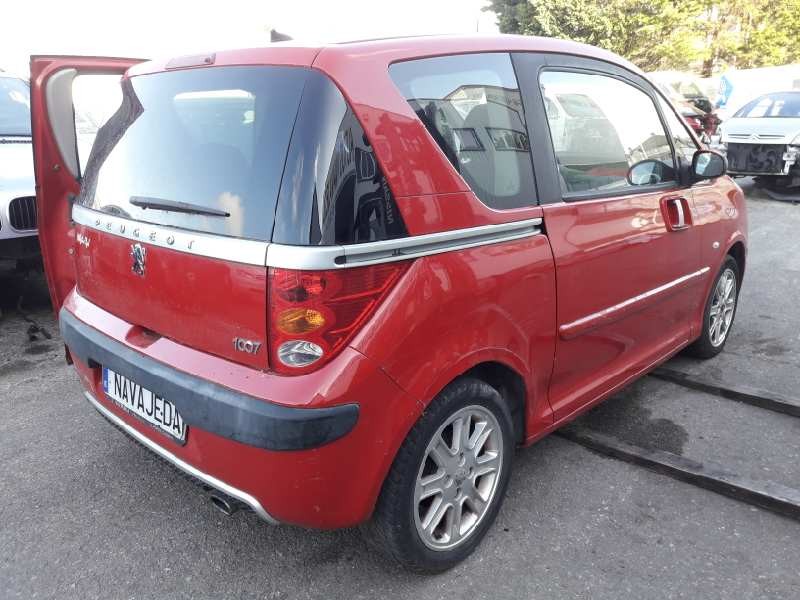 peugeot 1007 del año 2006