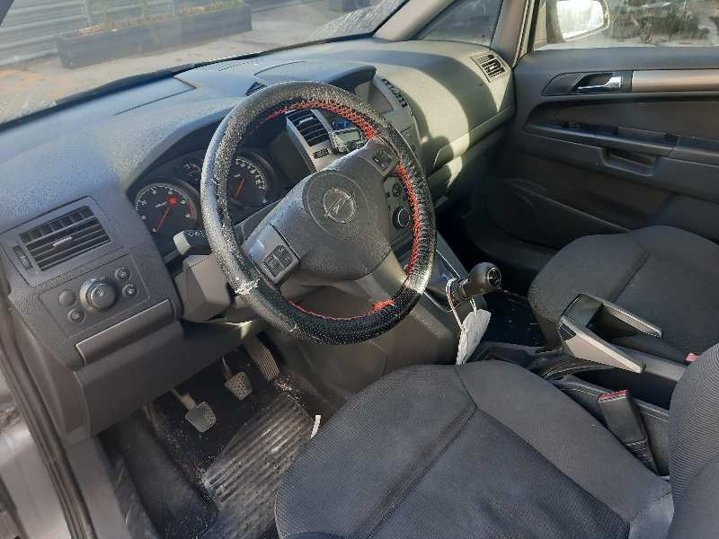 opel zafira b del año 2006