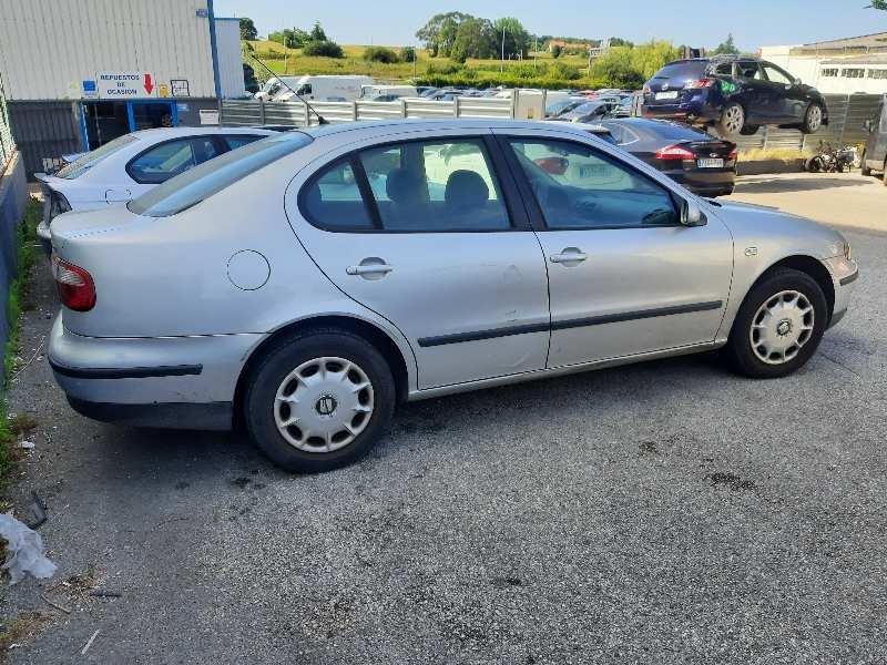 seat toledo (1m2) del año 2000
