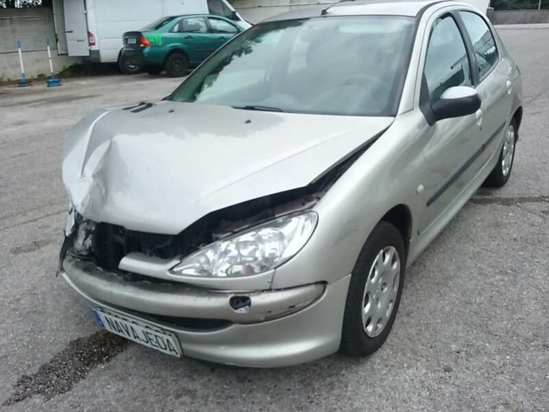 peugeot 206 berlina del año 2004