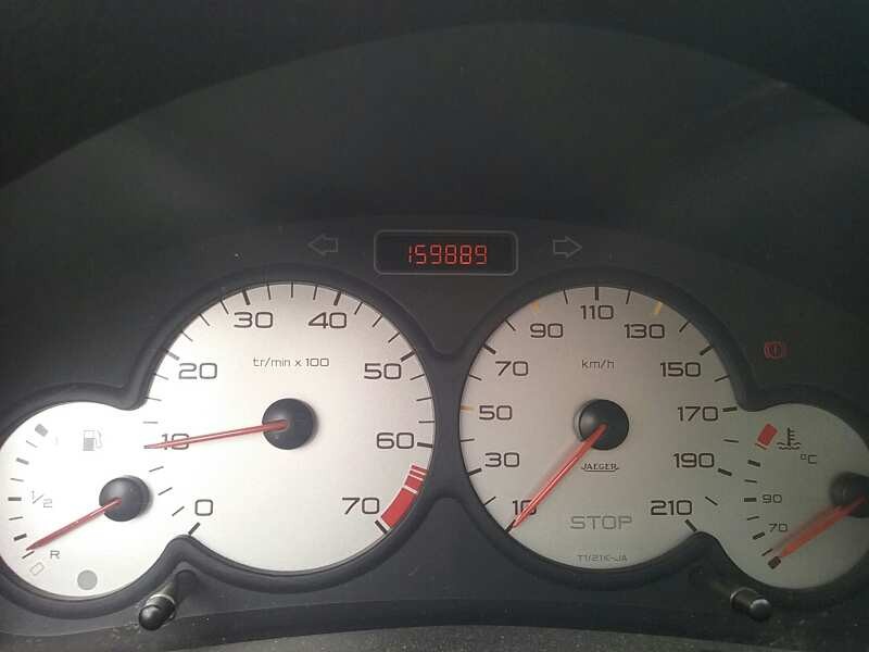 peugeot 206 berlina del año 2004