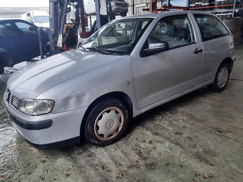 seat ibiza (6k1) del año 2001