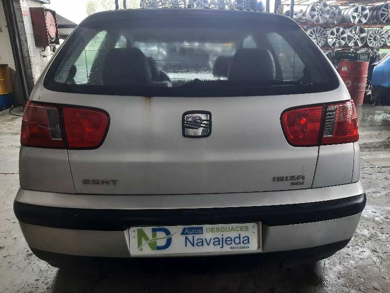 seat ibiza (6k1) del año 2001