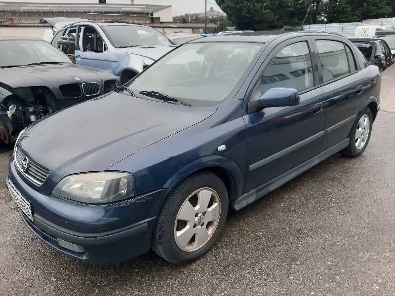 opel astra g berlina del año 2002