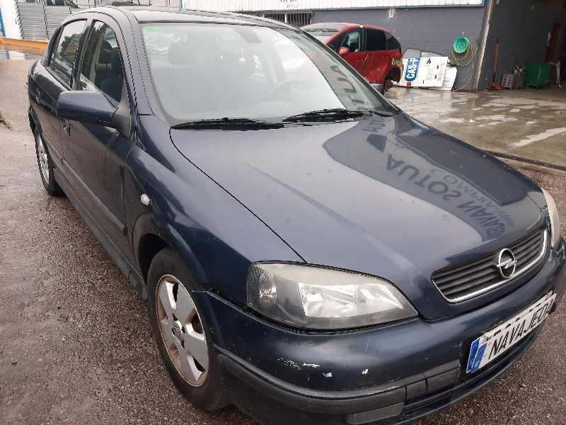 opel astra g berlina del año 2002