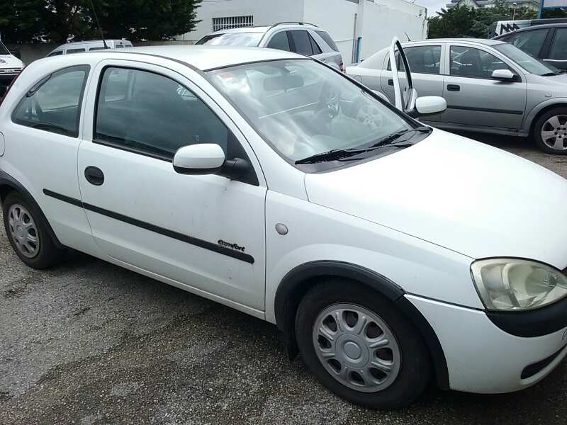 opel corsa c del año 2001