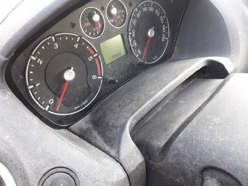 ford fiesta (cbk) del año 2003