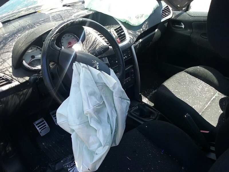 peugeot 207 del año 2006