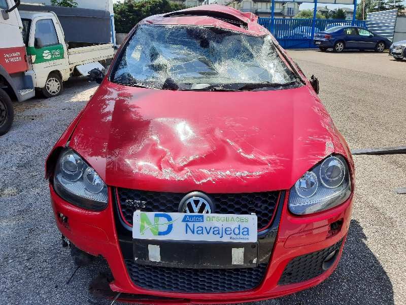 volkswagen golf v berlina (1k1) del año 2005