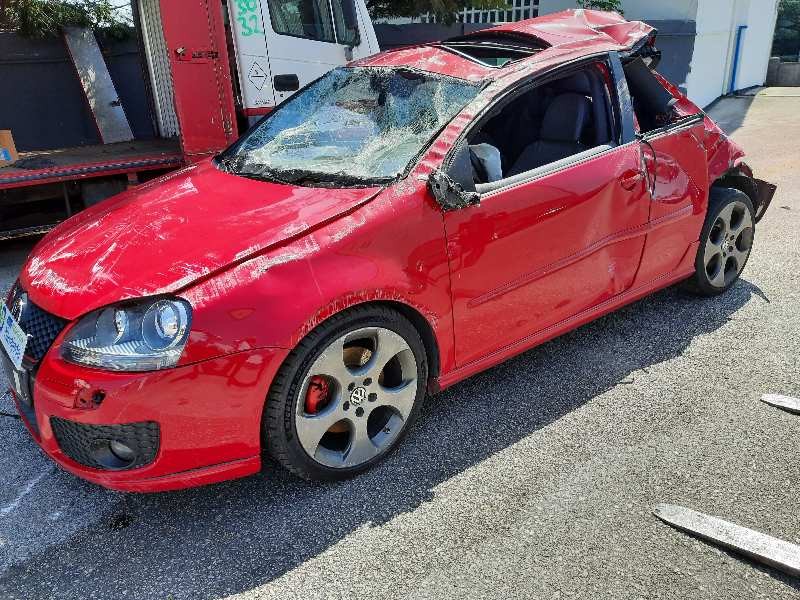 volkswagen golf v berlina (1k1) del año 2005