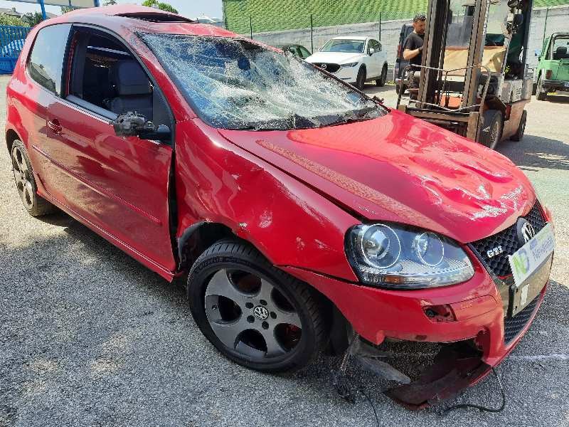 volkswagen golf v berlina (1k1) del año 2005