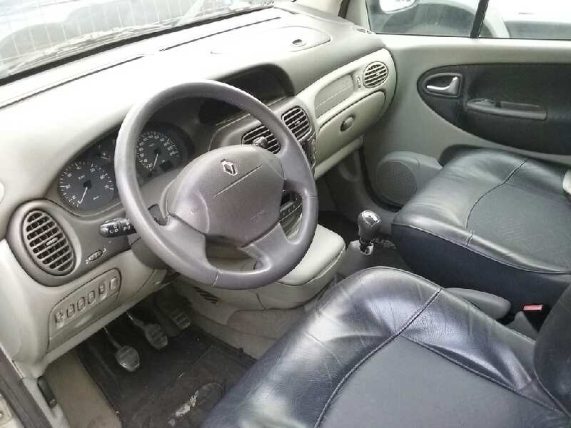 renault scenic (ja..) del año 2003