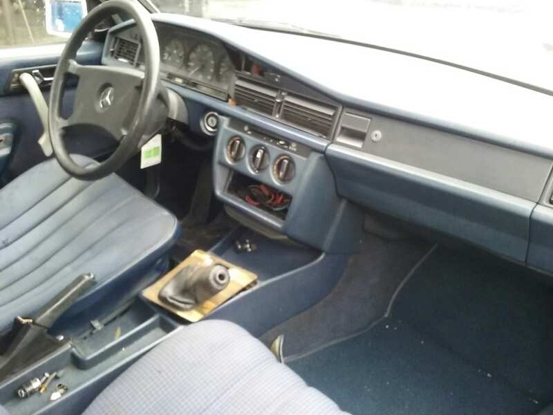 mercedes-benz clase c (w201) berlina del año 1996