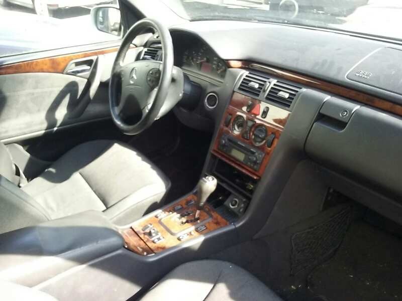 mercedes-benz clase e (w210) berlina diesel del año 2003