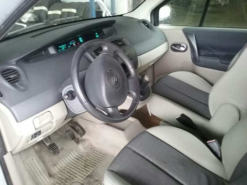 renault scenic ii del año 2003