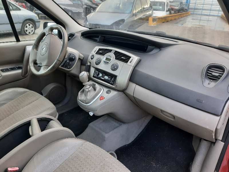 renault scenic ii del año 2003