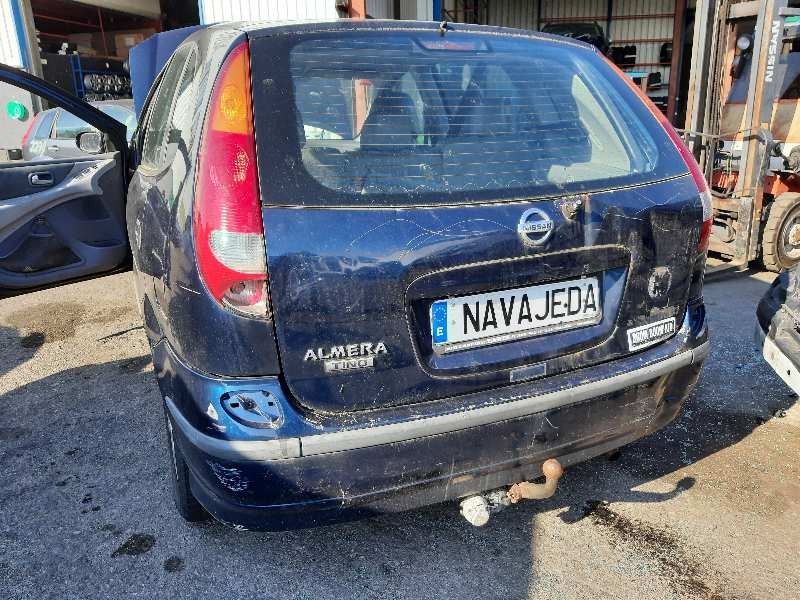 nissan almera tino (v10m) del año 2004