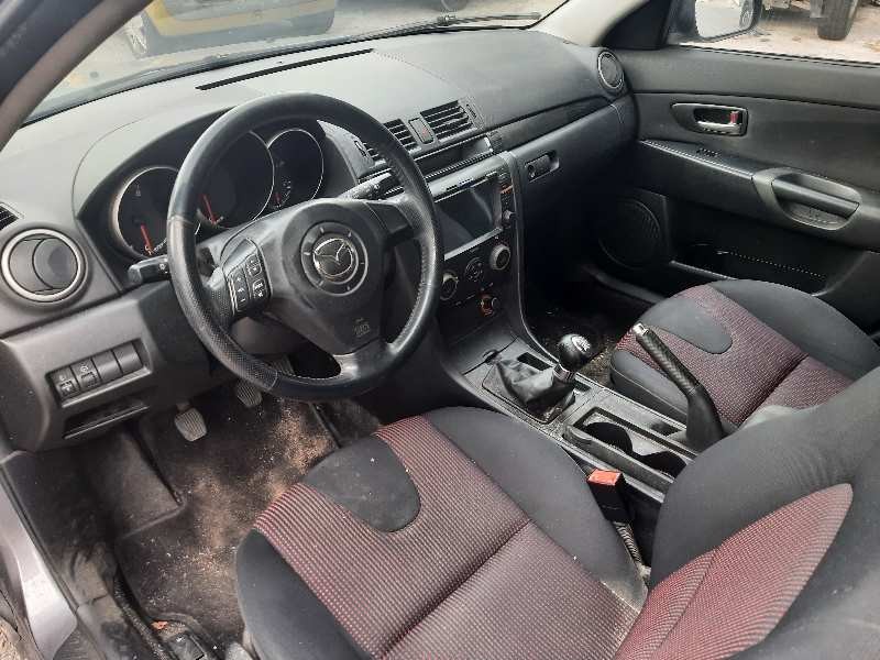 mazda 3 berlina (bk) del año 2004
