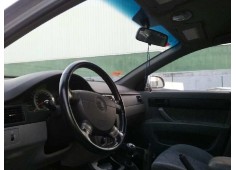 daewoo nubira berlina del año 2003 2