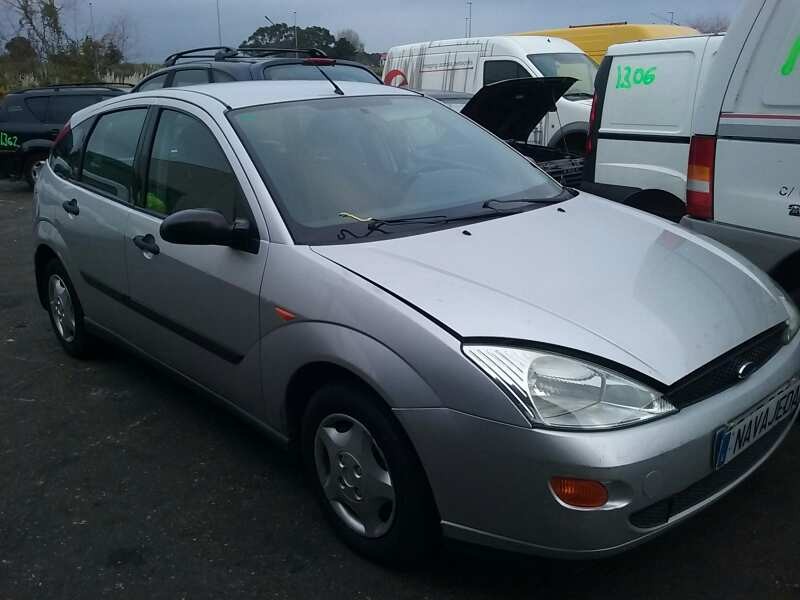 ford focus berlina (cak) del año 1999