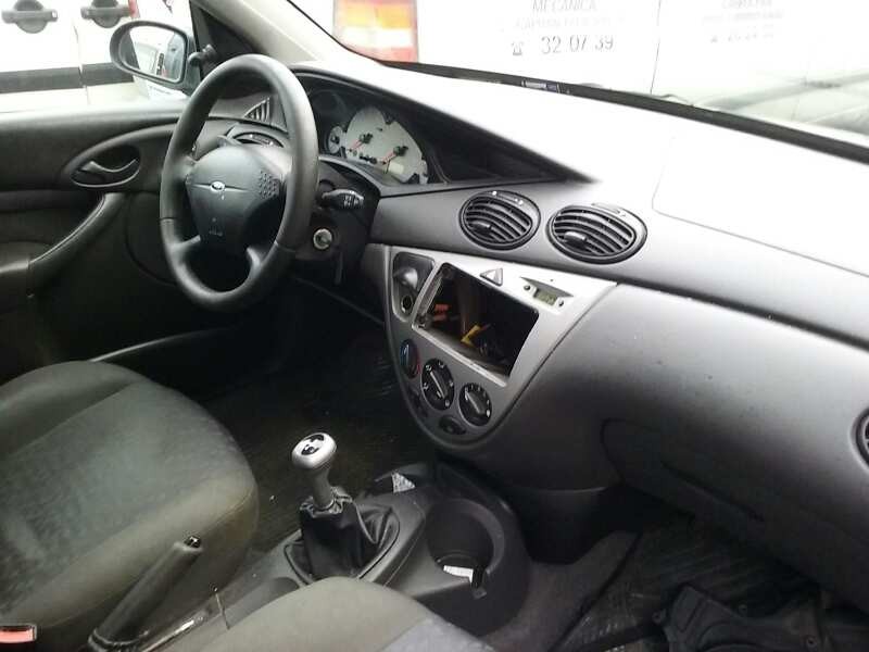 ford focus berlina (cak) del año 1999