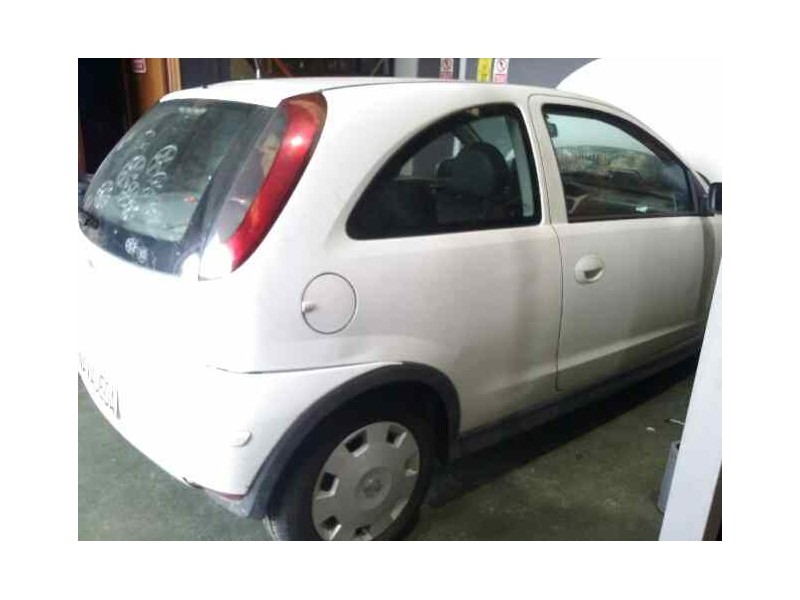 opel corsa c del año 2003