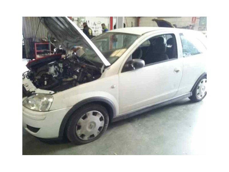 opel corsa c del año 2003