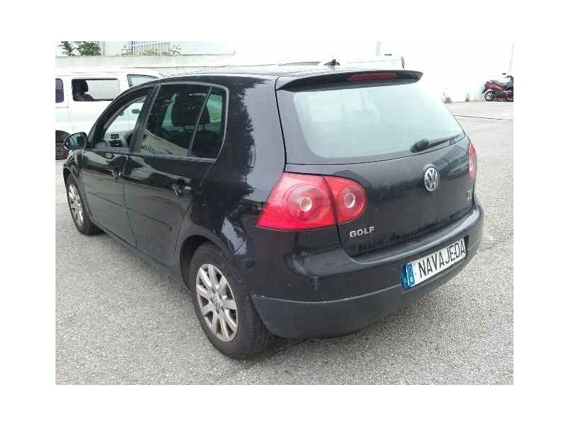 volkswagen golf v berlina (1k1) del año 2006