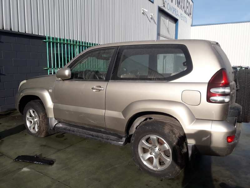 toyota land cruiser (j12) del año 2005