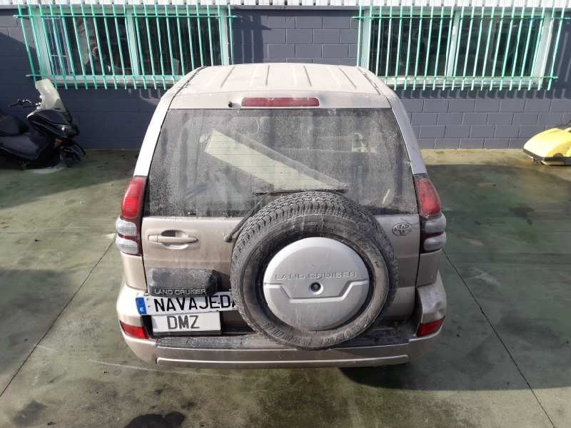 toyota land cruiser (j12) del año 2005