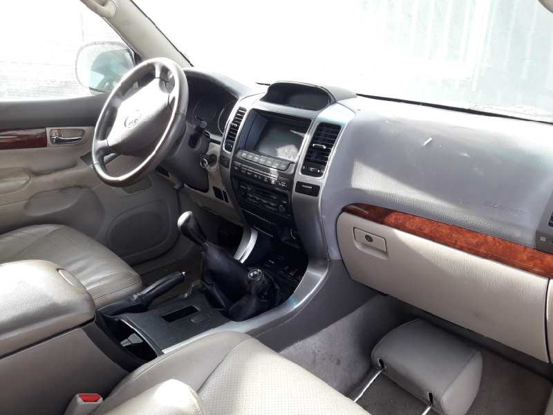 toyota land cruiser (j12) del año 2005
