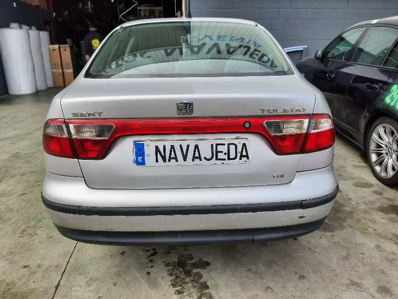 seat toledo (1m2) del año 2000