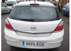 opel astra h berlina del año 2004