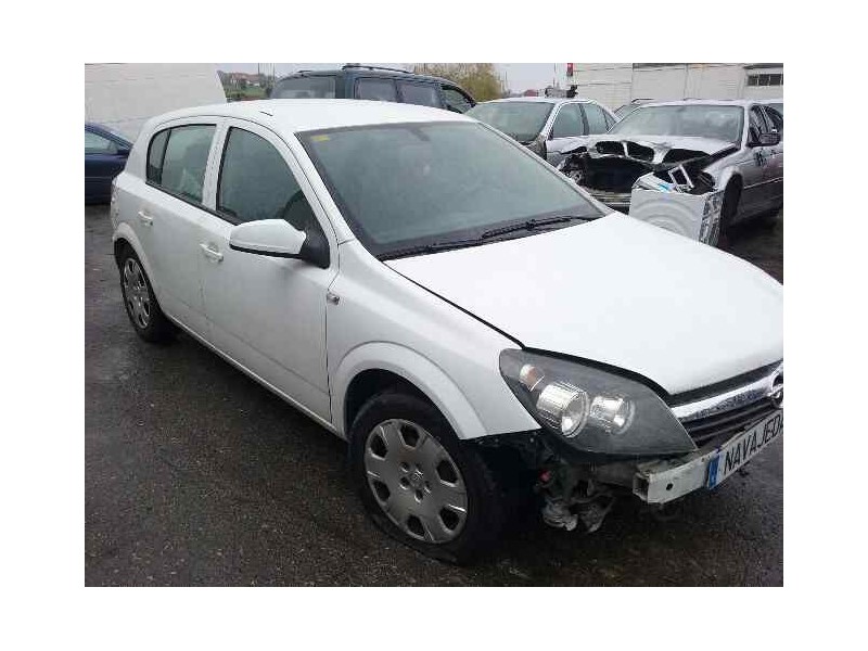 opel astra h berlina del año 2004