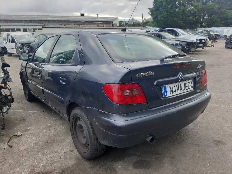 citroën xsara berlina del año 2002