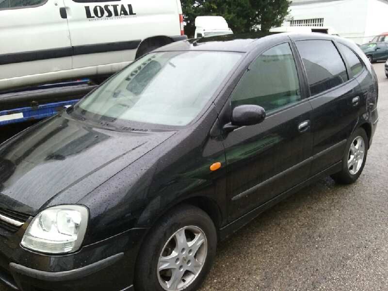 nissan almera tino (v10m) del año 2004