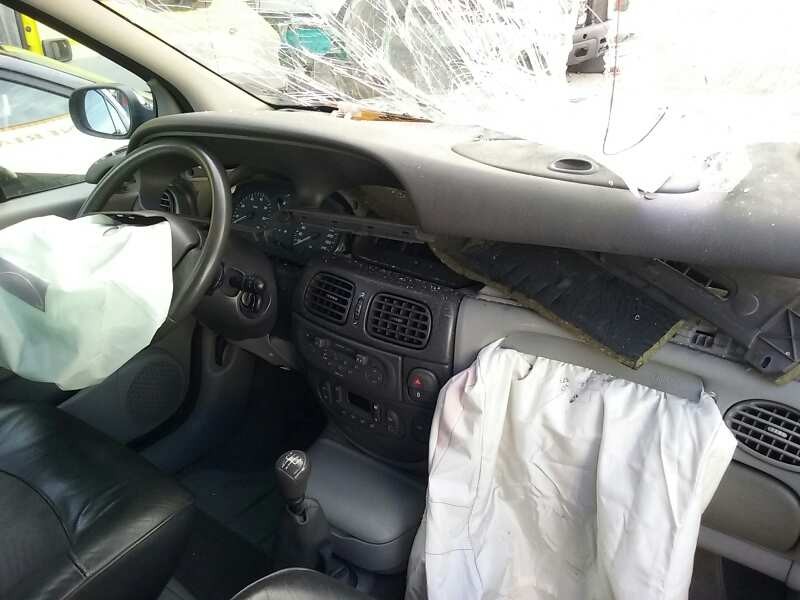 renault scenic (ja..) del año 2001