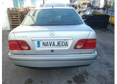 mercedes-benz clase e (w210) berlina del año 1997