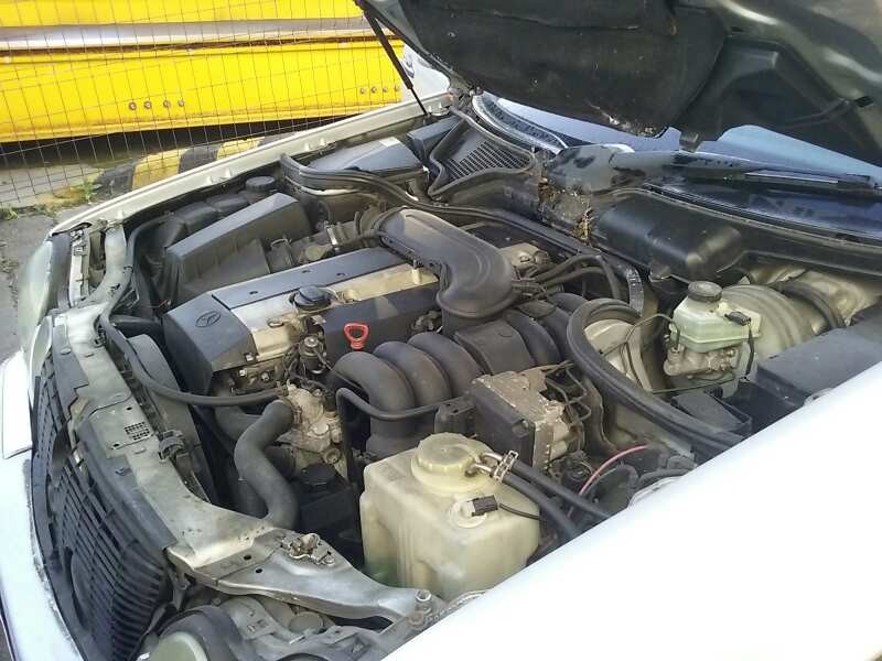 mercedes-benz clase e (w210) berlina del año 1997