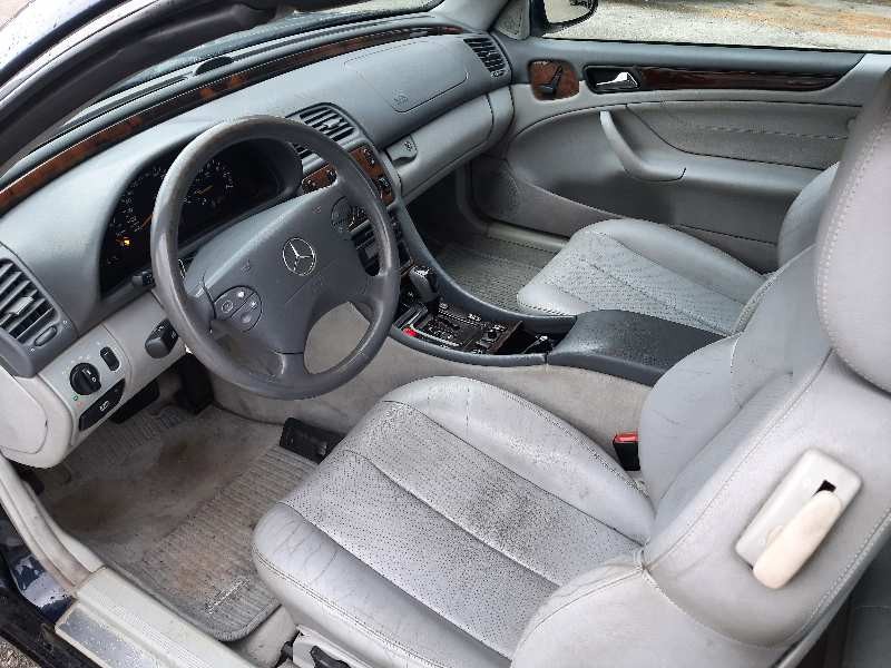 mercedes-benz clase clk (w208) cabrio del año 2005